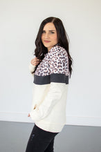 Load image into Gallery viewer, Leopard Crew Neck
